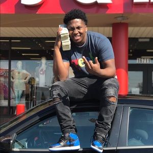 Meet your Posher, Carl